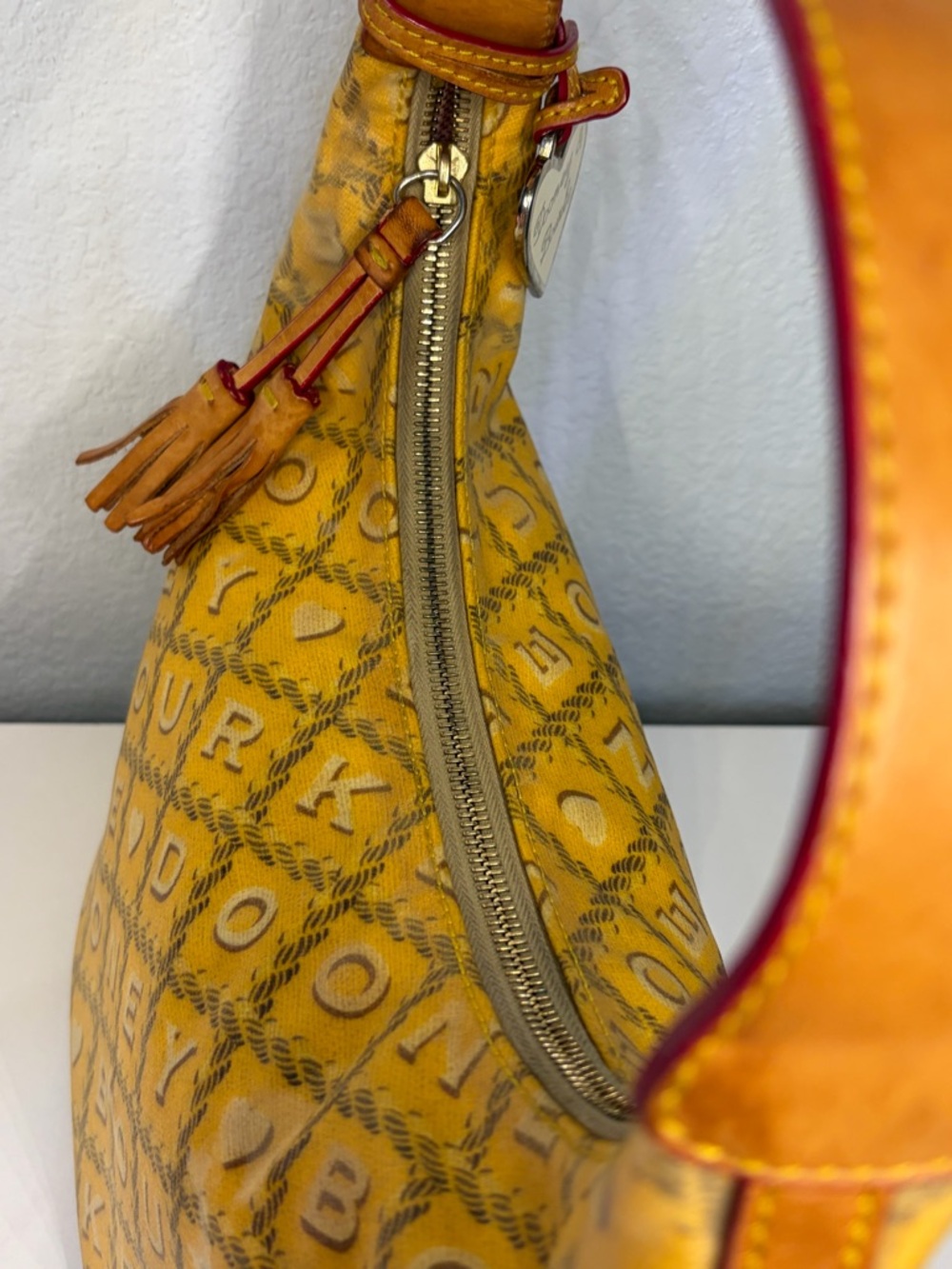 Vintage Dooney & Bourke Yellow Signature Hobo with Red/ Tan Trim - Picture 4 of 10